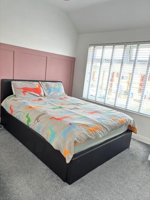 Two Bedroom Terrace House With Parking Kingston upon Hull Exterior foto
